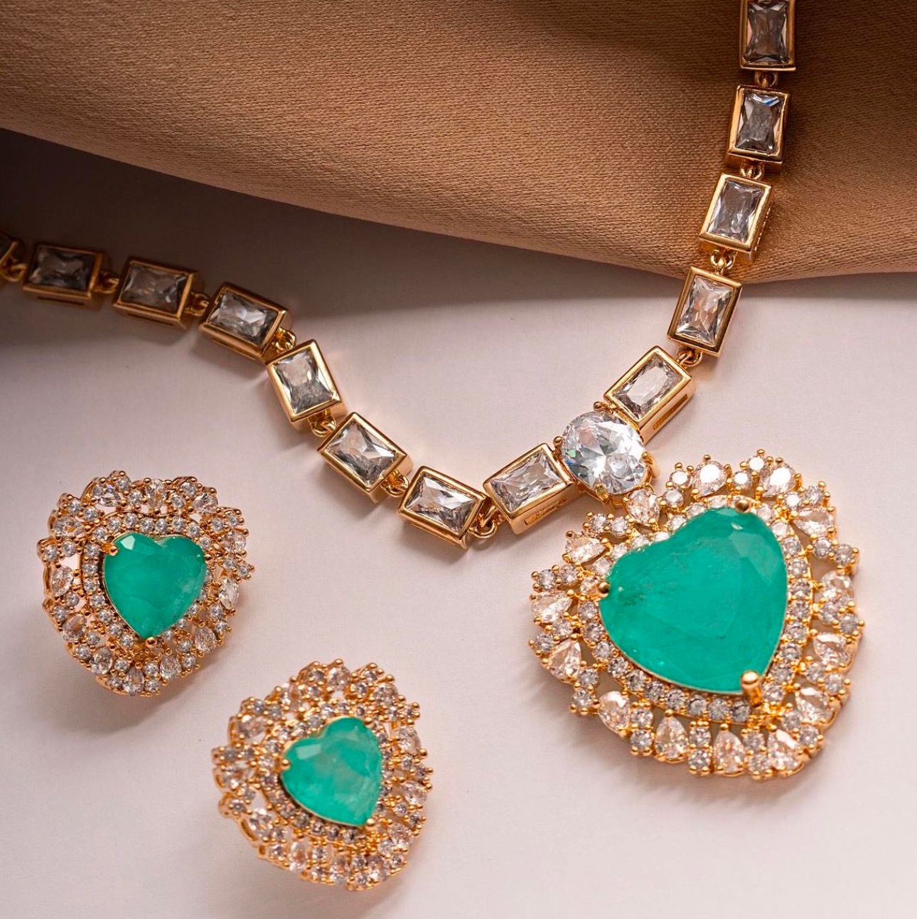 Conjunto Coração Esmeralda Fusion Luxo