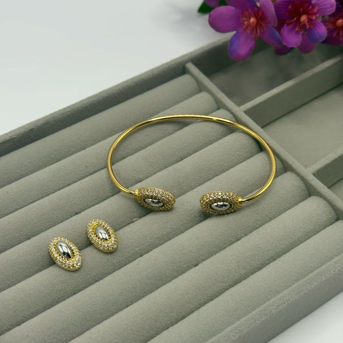 Conjunto de Brinco e Bracelete - Imagem 2