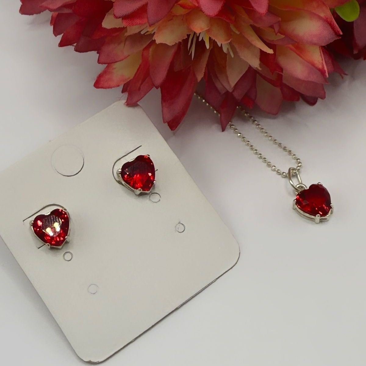 Paixão à Primeira Vista: O Brilho do Rubi na Prata 925! ❤ - Imagem 2