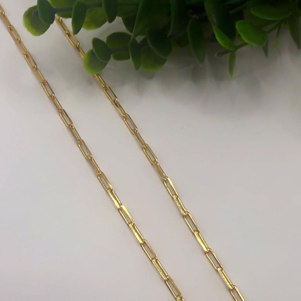 O Acessório Perfeito Para Ele e Para Ela: Corrente Cartier Banhada a Ouro