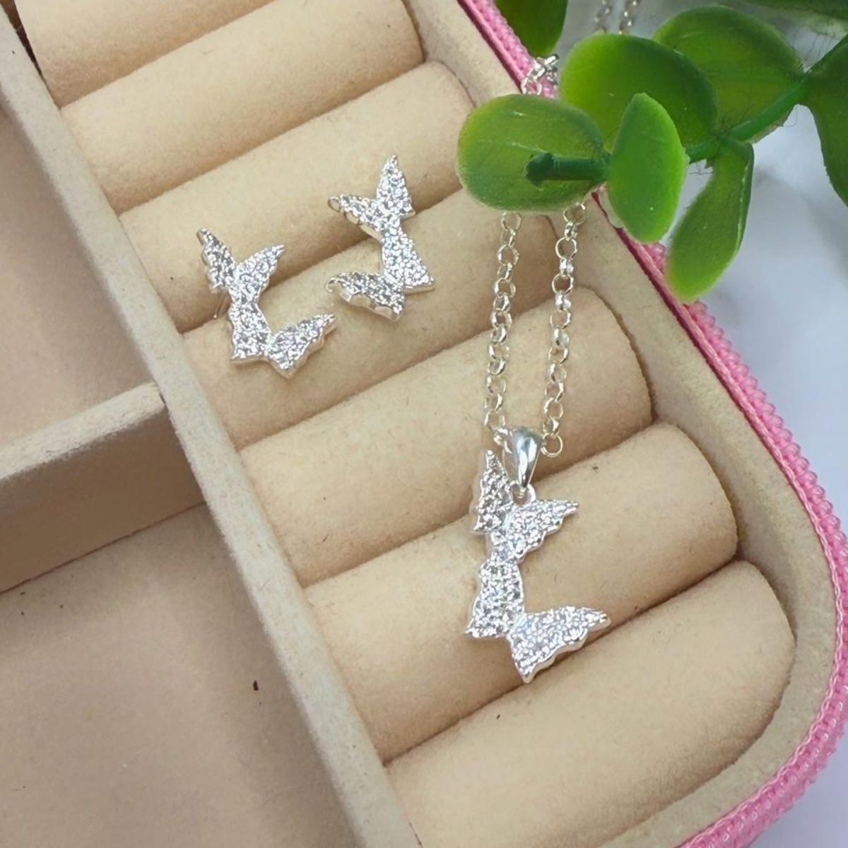 Conjunto em Prata 925 em forma de Borboletas Cravejadas