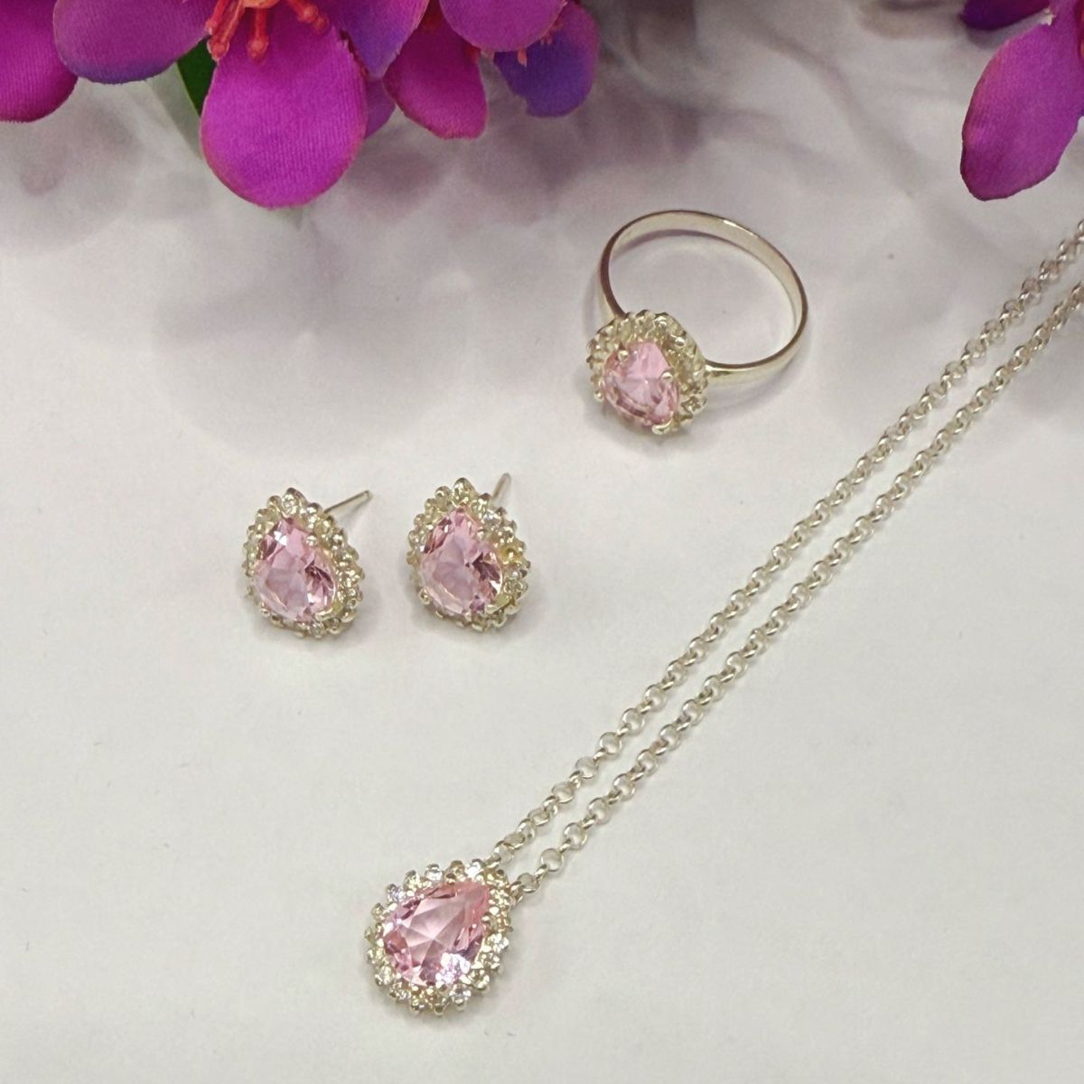 Conjunto Prata 925 em Gota Quartzo Rosa